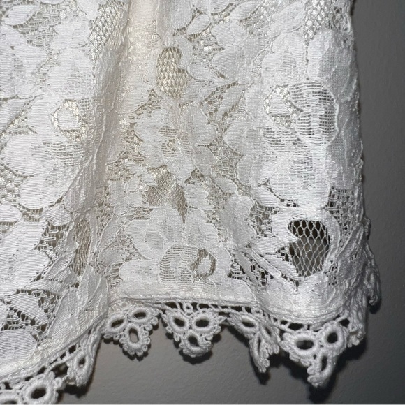 Love Tree Cropped Lace Cream Spaghetti Strap Lined Shirt Size Small - Picture 10 of 11